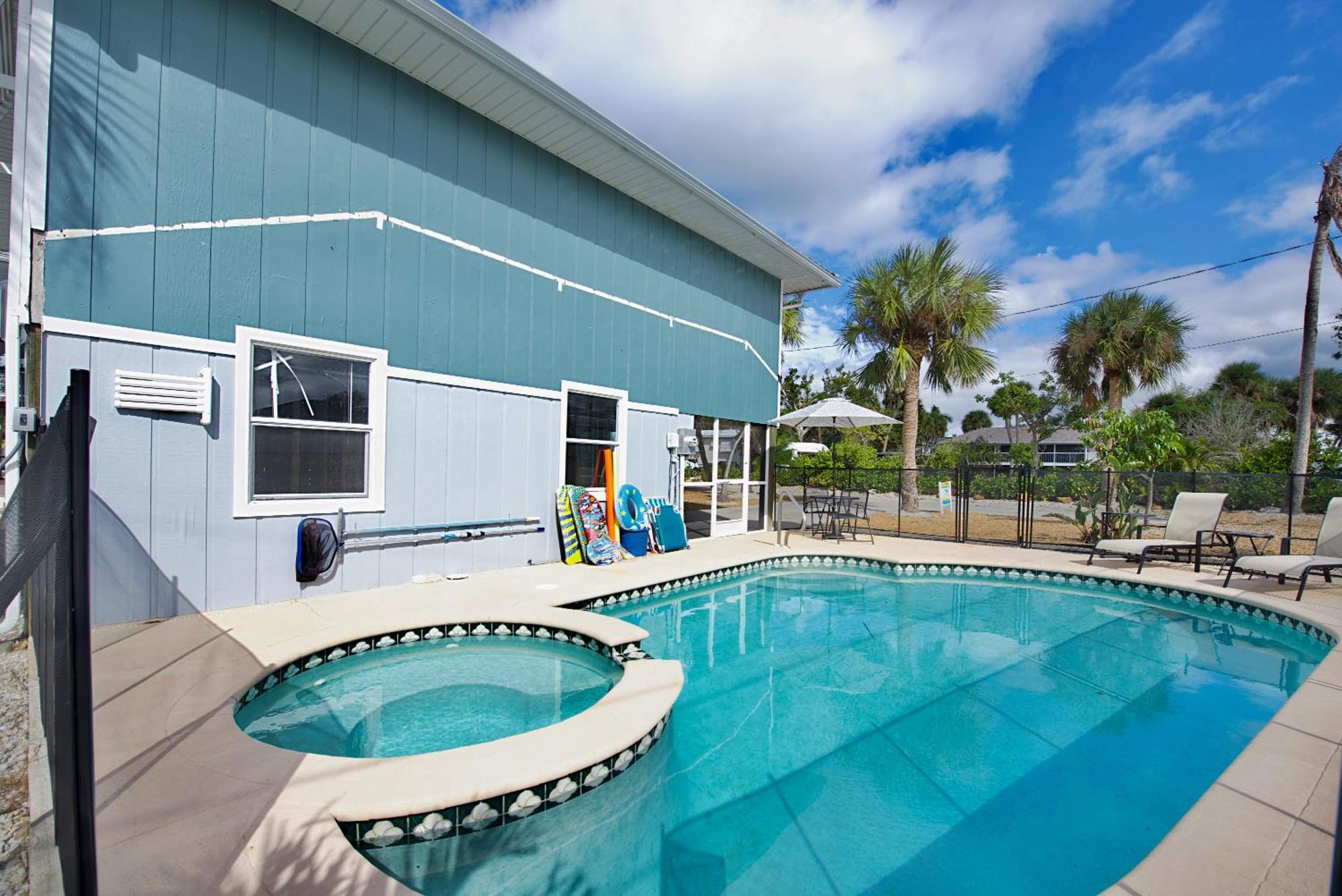 Beach Bungalow 1 By Sun Palace Vacations フォートマイヤーズビーチ エクステリア 写真