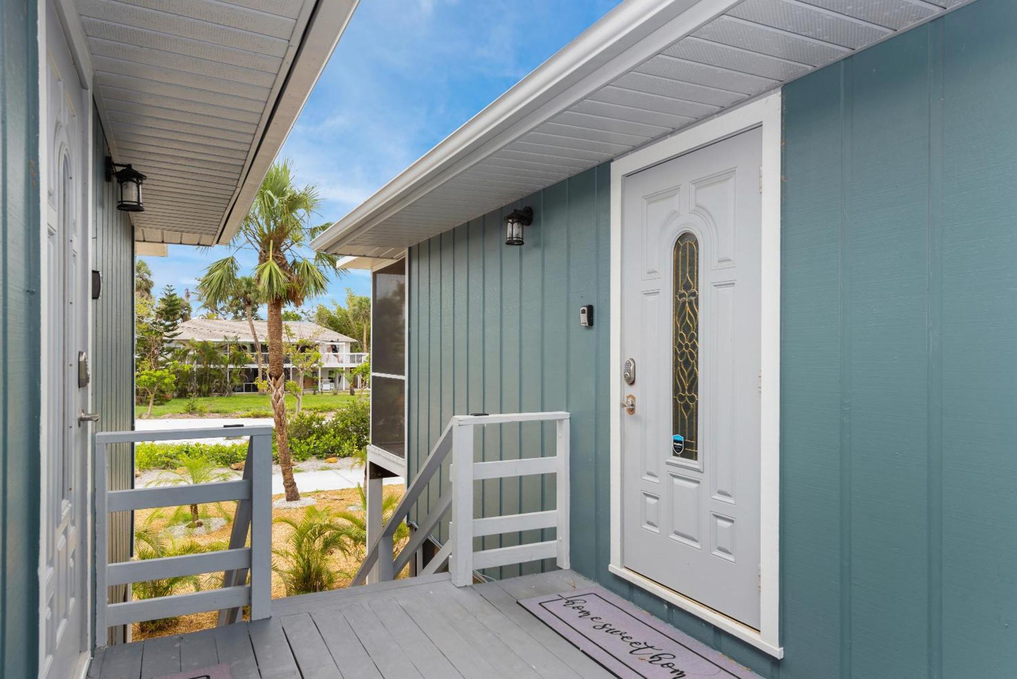 Beach Bungalow 1 By Sun Palace Vacations フォートマイヤーズビーチ エクステリア 写真