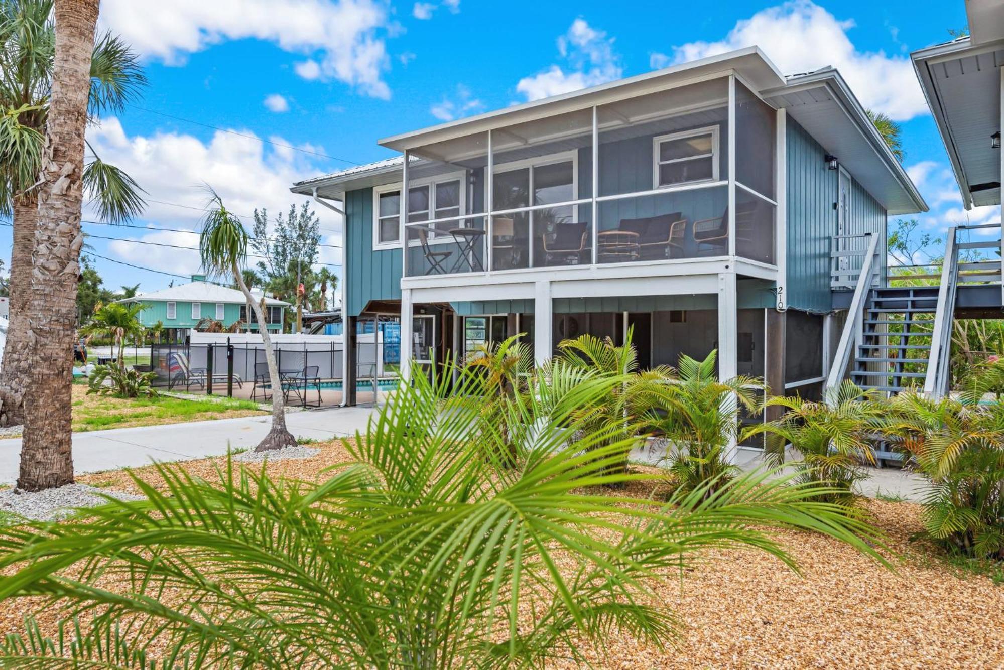 Beach Bungalow 1 By Sun Palace Vacations フォートマイヤーズビーチ エクステリア 写真